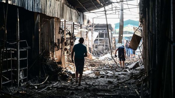 Sisa-sisa Kerusakan di Pasar Sloviansk Ukraina Akibat Serangan Rudal