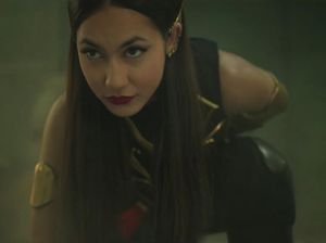 Pevita Pearce Sempat Cedera Saat Main Film Sri Asih Pevita Pearce Sempat Cedera Saat Main Film Sri Asih