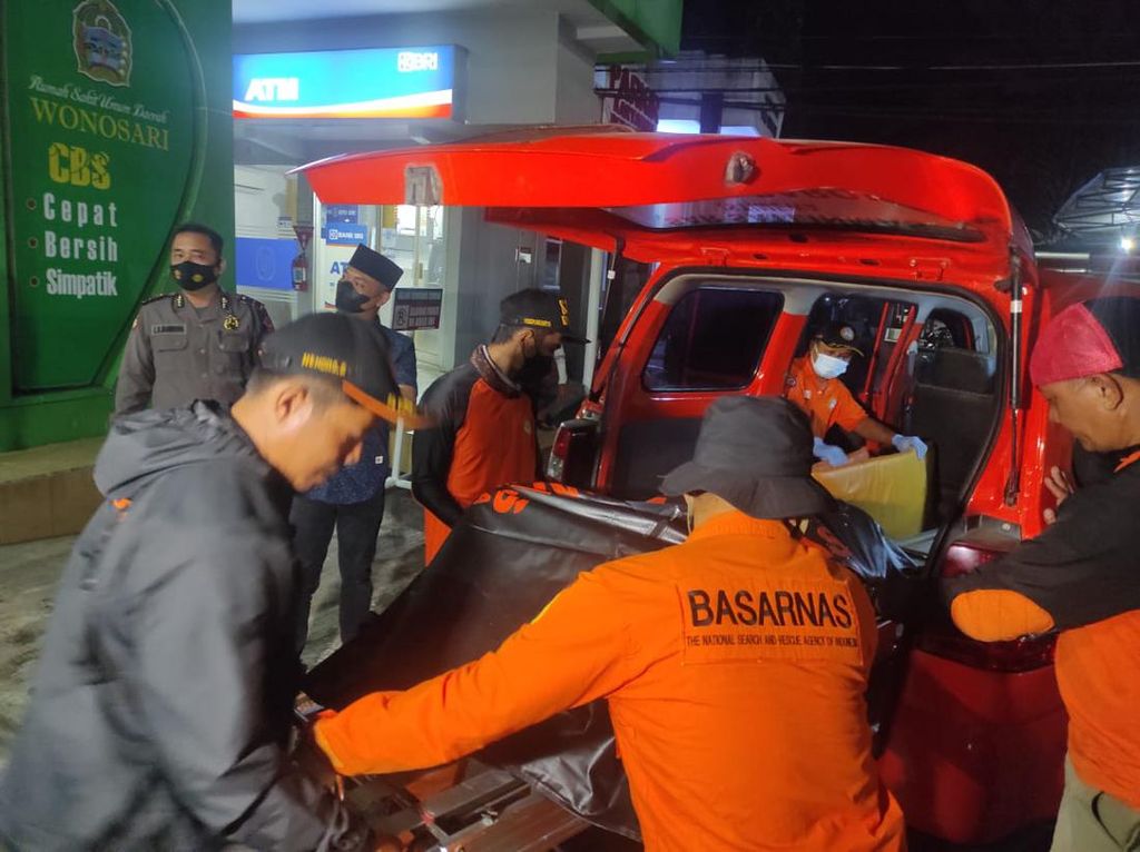 Wisatawan Sukoharjo Hilang di Pantai Drini Akhirnya Ditemukan Wisatawan Sukoharjo Hilang di Pantai Drini Akhirnya Ditemukan