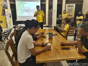 Transvision Ajak Komunitas Sepeda di Solo Nonton Bareng Tour de France Transvision Ajak Komunitas Sepeda di Solo Nonton Bareng Tour de France