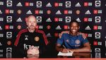 Foto: Perkenalkan Tyrell Malacia, Rekrutan Perdana MU Era ten Hag