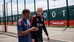 Foto: Perkenalkan Tyrell Malacia, Rekrutan Perdana MU Era ten Hag