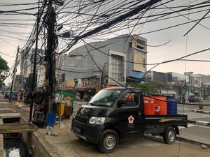 Bina Marga DKI Bakal Ikat Kabel Semrawut Pecenongan agar Tak Ganggu Warga