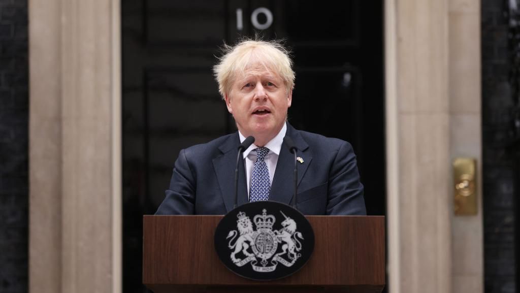 Momen Boris Johnson Umumkan Pengunduran Diri Momen Boris Johnson Umumkan Pengunduran Diri