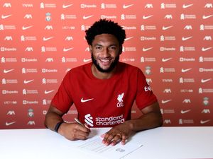 Gomez Perpanjang Kontrak di Liverpool