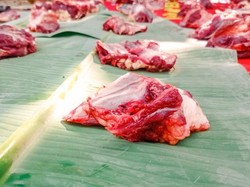 Bolehkan Daging Kurban Diberikan Kepada Non Muslim? Simak Penjelasannya