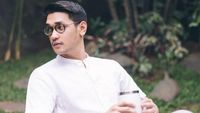 10 Potret Seru Afgan Nikmati Es Krim dan Waffle