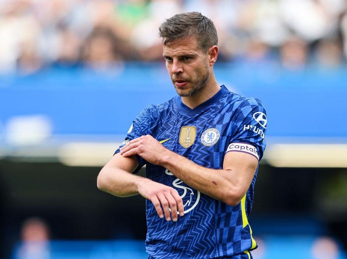 LONDON, ENGLAND - MAY 22: Cesar Azpilicueta of Chelsea during the Premier League match between Chelsea and Watford at Stamford Bridge on May 22, 2022 in London, England. (Photo by Robin Jones/Getty Images)
