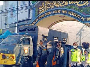 Hilang Izin Ponpes Shiddiqiyah gegara Polisi Dihalangi Melangkah Hilang Izin Ponpes Shiddiqiyah gegara Polisi Dihalangi Melangkah