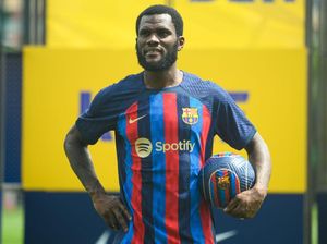 Di Bawah Xavi, Kessie Siap Main di Belakang atau Depan-Kiri atau Kanan