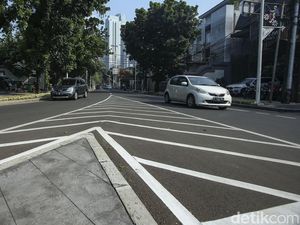 Gencar Dirazia, Kawasan Senopati Jakarta Pagi Ini Bebas Parkir Liar Gencar Dirazia, Kawasan Senopati Jakarta Pagi Ini Bebas Parkir Liar