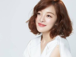 10 Tahun Pacaran, Hwang Bo Ra Umumkan Pernikahan dengan CEO Agensinya