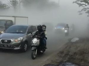 Filter Compressor Bocor Penyebab Jalan Gilang Sidoarjo Diselimuti Asap