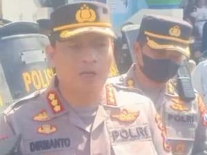 Sopir yang Gagalkan Penangkapan Anak Kiai Jombang DPO Cabul Ditangkap! Sopir yang Gagalkan Penangkapan Anak Kiai Jombang DPO Cabul Ditangkap!