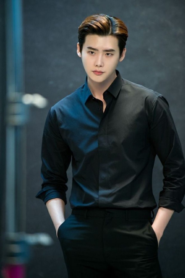 Cool Hingga Cute! 5 Gaya Fashion Oppaoppa Korea Berikut Bisa Kamu