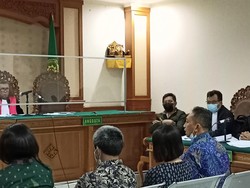 Eks Bupati Karangasem Ikut Disebut di Sidang Korupsi DID Tabanan