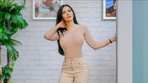 Foto: Tubuh Ramping dan Seksi Maria Vania, 8 Tahun Tak Makan Nasi