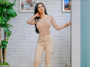 Foto: Tubuh Ramping dan Seksi Maria Vania, 8 Tahun Tak Makan Nasi Foto: Tubuh Ramping dan Seksi Maria Vania, 8 Tahun Tak Makan Nasi