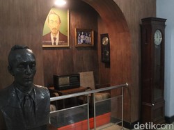 Hari Bhakti Postel, Sejarah Pengambilalihan Jawatan PTT dari Jepang