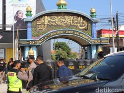 Moch Subchi Azal Tsani, Anak Kiai Jombang DPO Pencabulan