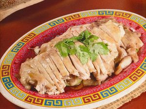 Makan Siang Mantap dengan Nasi Ayam Hainan Enak di 5 Tempat Ini Makan Siang Mantap dengan Nasi Ayam Hainan Enak di 5 Tempat Ini