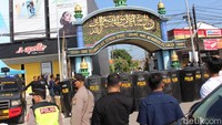 8 Jam Dikepung Polisi, Mas Bechi DPO Pencabulan Belum Tertangkap