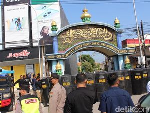 8 Jam Dikepung Polisi, Mas Bechi DPO Pencabulan Belum Tertangkap 8 Jam Dikepung Polisi, Mas Bechi DPO Pencabulan Belum Tertangkap