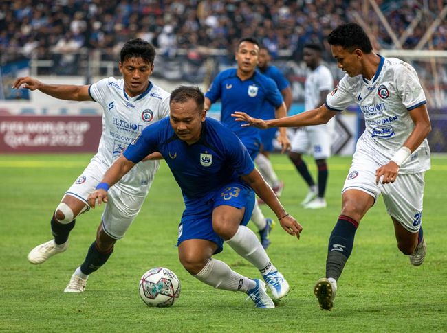 Hasil Piala Presiden 2022: Arema FC Terkam PSIS 2-0