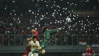 Peluang Indonesia untuk ke semifinal masih ada dengan catatan harus menang melawan Myanmar di laga pamungkas.