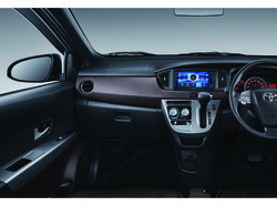 Calya-Sigra Jadi Raja LCGC di Indonesia