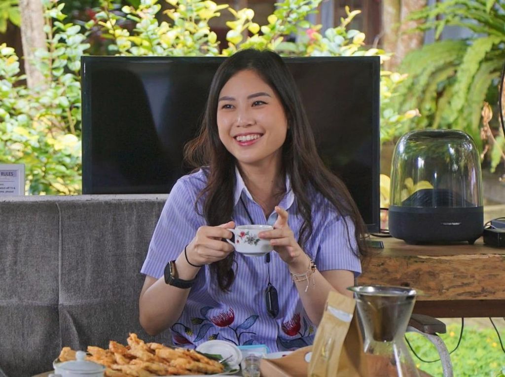 Wamenparekraf Cicipi Kopi Lokal Khas Banyuwangi: Khas Banget Rasanya Wamenparekraf Cicipi Kopi Lokal Khas Banyuwangi: Khas Banget Rasanya