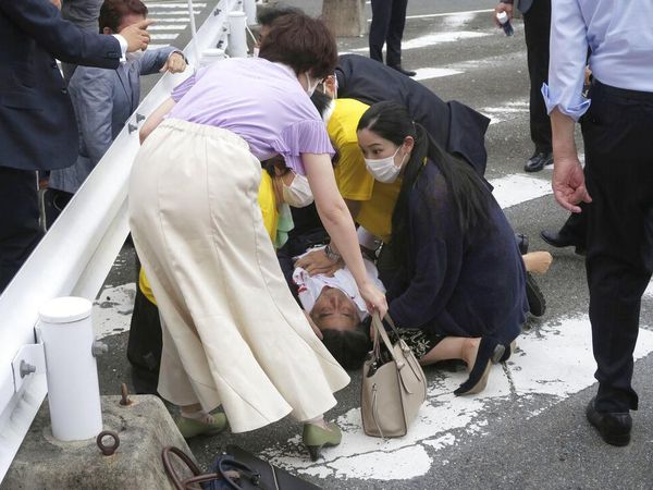 Detik-detik Mencekam Penembakan Eks PM Jepang Shinzo Abe