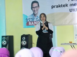 Emak-emak Relawan Sandiaga di Bogor Gelar Pelatihan Buat Kerupuk Cakalang
