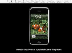 Wallpaper Clownfish iOS yang Ikonik Kembali Hadir di iOS 16?