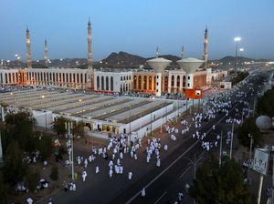 Kenapa Nonmuslim Dilarang Masuk ke Mekah-Madinah?