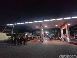 Pria Bakar Diri di SPBU Tambakrejo Surabaya Warga Sumenep, Siapa Dia? Pria Bakar Diri di SPBU Tambakrejo Surabaya Warga Sumenep, Siapa Dia?