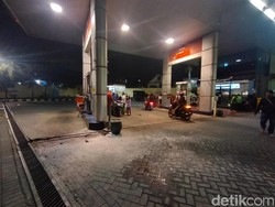 Pria Tanpa Identitas Bakar Diri di SPBU Tambakrejo Surabaya