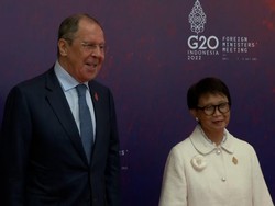 Menlu Rusia Diteriaki di Bali: Kenapa Anda Memulai Perang?