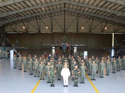 Kunjungi Lanud Iswahjudi, Prabowo Optimistis Bangun AU Unggul-Kuat