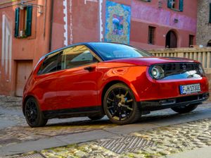 Moeldoko Soal Mobil Hybrid: Kalau Bisa Langsung Listrik Kenapa Tidak?