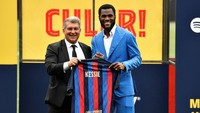 Pemain asal Pantai Gading ini merapat ke Camp Nou dengan status free transfer. Barcelona bisa mendatangkan Kessie secara gratis usai kontraknya bersama AC Milan habis akhir Juni ini.