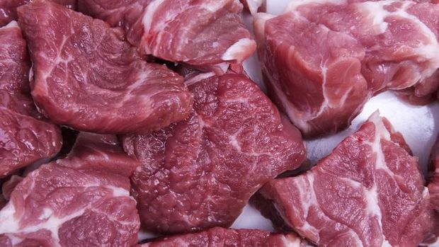 Bolehkah Membagikan Daging Kurban Kepada Non Muslim? Ini Kata MUI