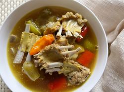 Resep Asem-asem Iga Kambing yang Kuahnya Bening Segar Resep Asem-asem Iga Kambing yang Kuahnya Bening Segar