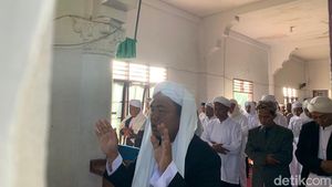 Potret Lebaran Idul Adha Jemaah Tarekat Naqsabandiyah