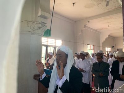 Potret Lebaran Idul Adha Jemaah Tarekat Naqsabandiyah