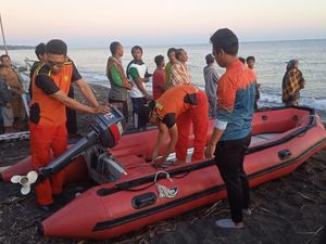 Dua Hari Pencarian, Nelayan Bayan Lombok Ditemukan Tak Bernyawa Dua Hari Pencarian, Nelayan Bayan Lombok Ditemukan Tak Bernyawa