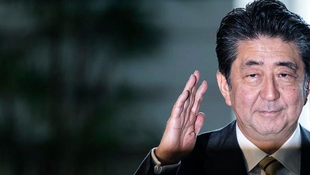 Kabar mengejutkan datang dari mantan Perdana Menteri Jepang Shinzo Abe yang ditembak di bagian dadanya saat berpidato di Kota Nara, Jepang, Jumat (8/7/2022). Begini Sosoknya