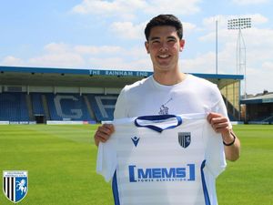 Elkan Baggott Gabung ke Gillingham