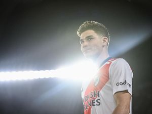 Julian Alvarez dan Tongkat Estafet Raja Gol Argentina di Man City