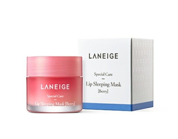 Lip mask menjadi bagian lipcare yang bisa membantu menghaluskan, melembabkan bibir.